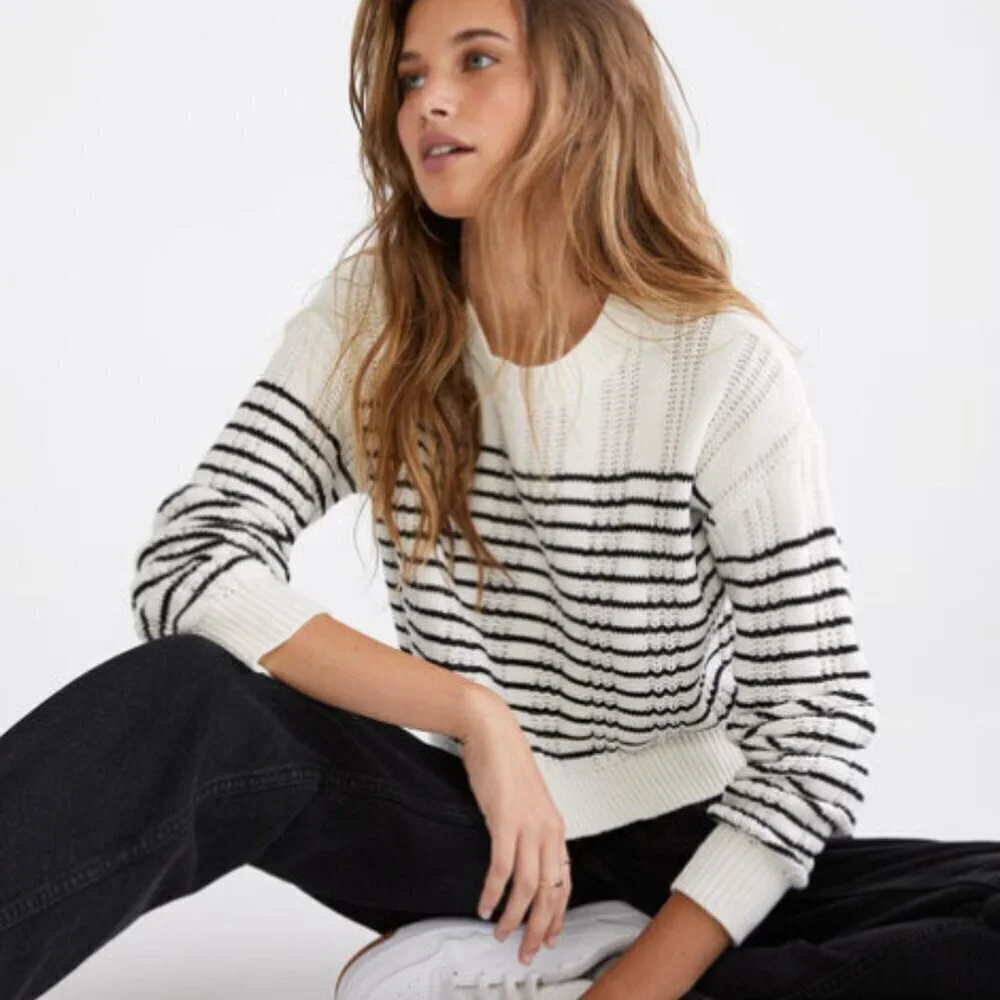 Aeropostale Black & White Striped Crew X-Small Sweater